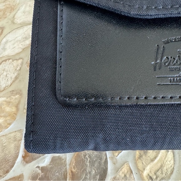 Herschel Black Trifold Wallet - Picture 3 of 7
